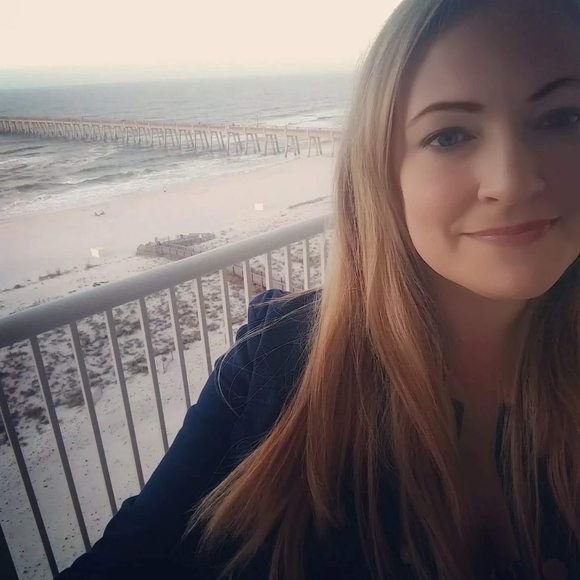 Meet your Posher, Deta - Picture 1 of 1